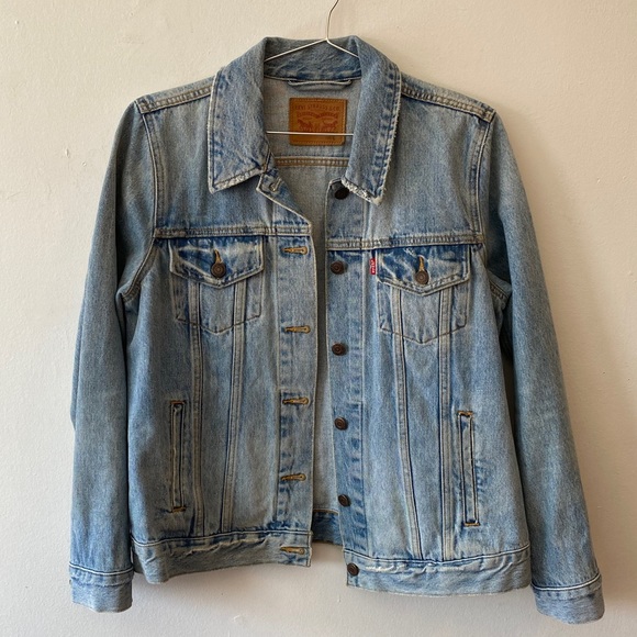 Women’s Levi’s Denim Jacket - Picture 1 of 4